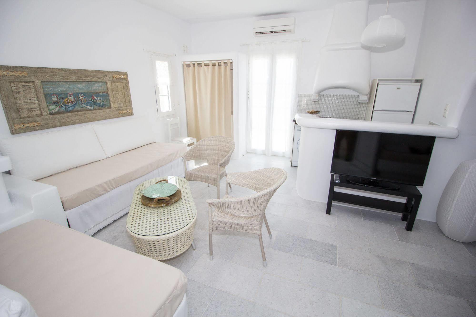 Aspasia Luxury Apartments Agia Anna  Exterior photo
